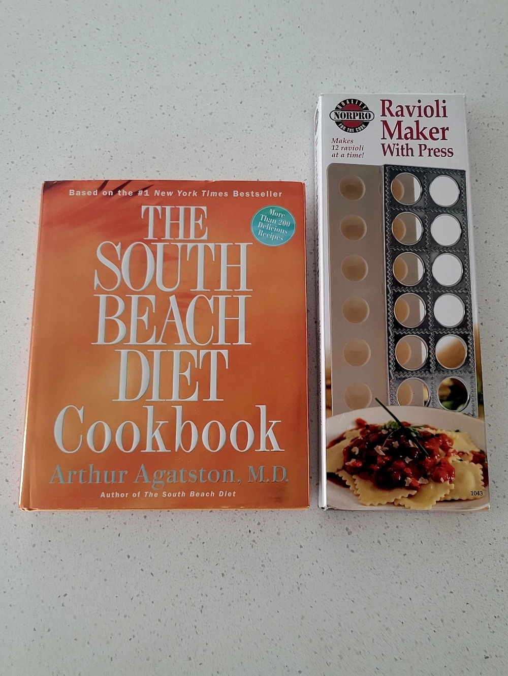 Bundle: Ravioli Maker & Cookbook